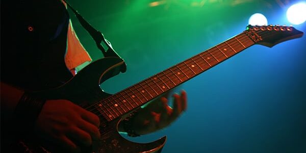 600x350-lounge-default-musician